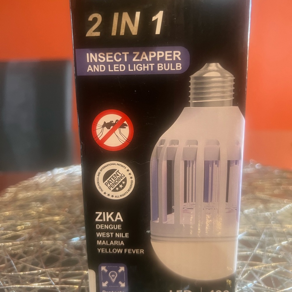 Bug Zapper Light Bulb - Picture 5 of 5
